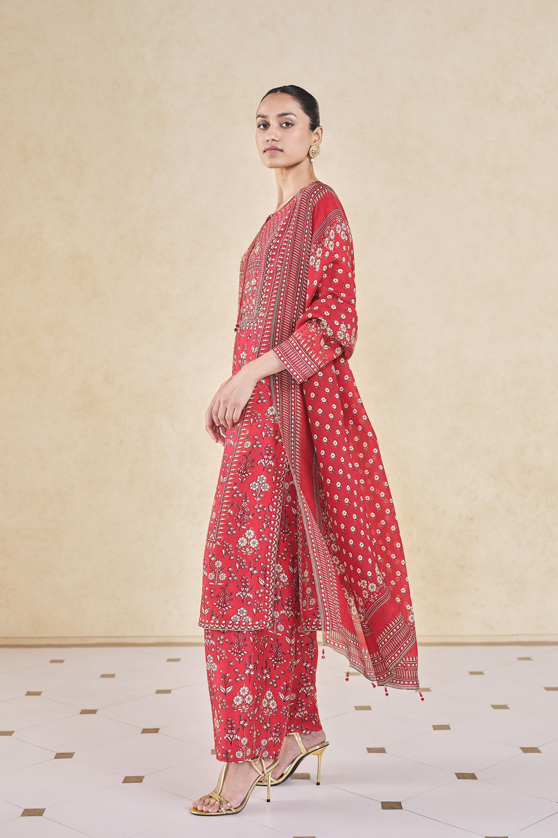 Silk suit sets online top